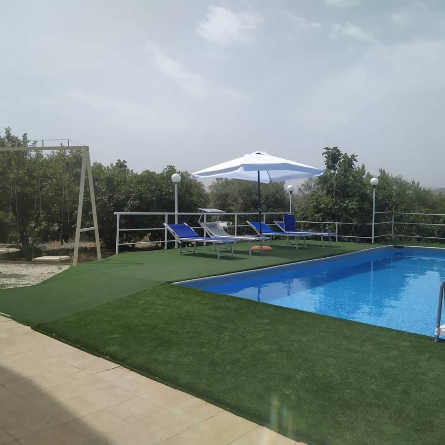 Rainbow Apartment Scordia Luaran gambar